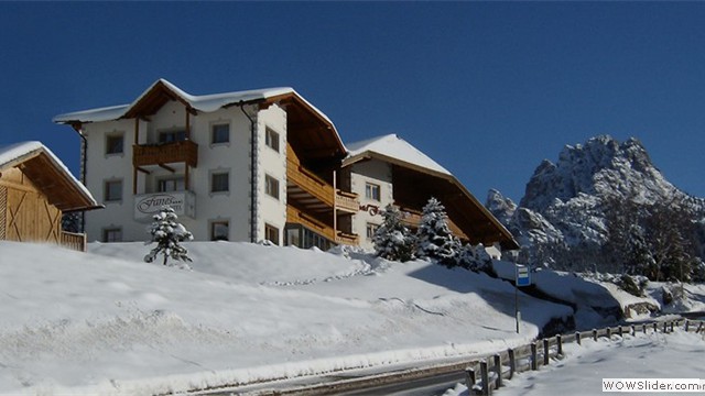 HOTEL FANES